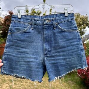 Vintage Wrangler Cutoffs Size 29
